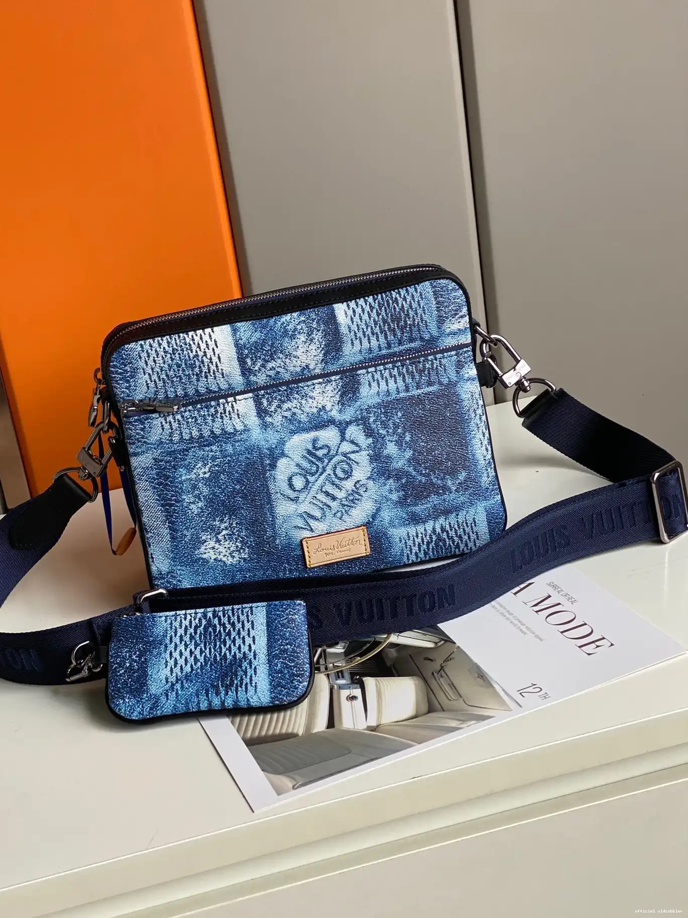LOUIS VUITTON MESSENGER TRIO 0606